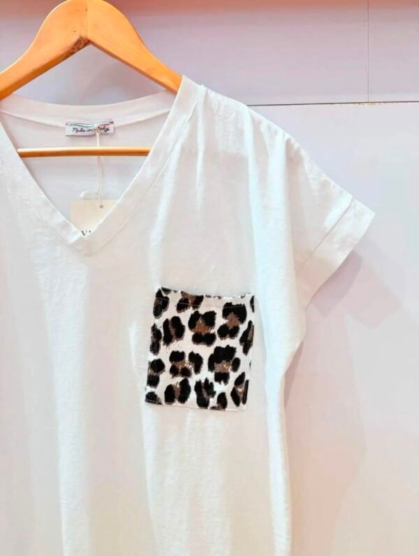 T-shirt"LEO"